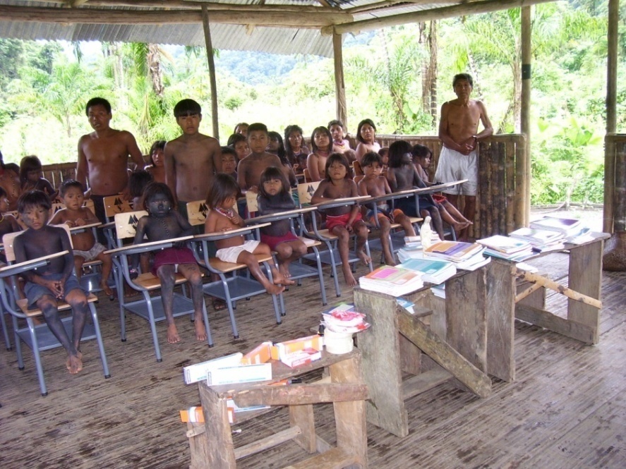 Scuola Comunidad Mondo Medio